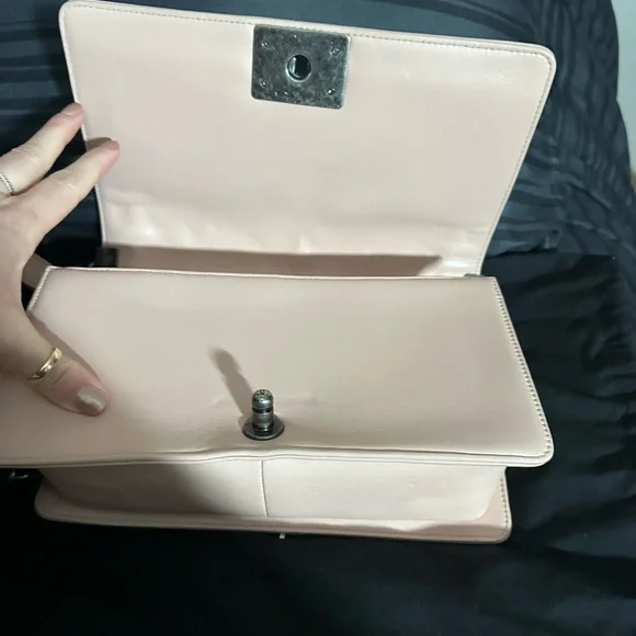 Grained Calfskin Quilted Small Boy Flapped Dusty Pink Chanel. - Picture 8 of 13